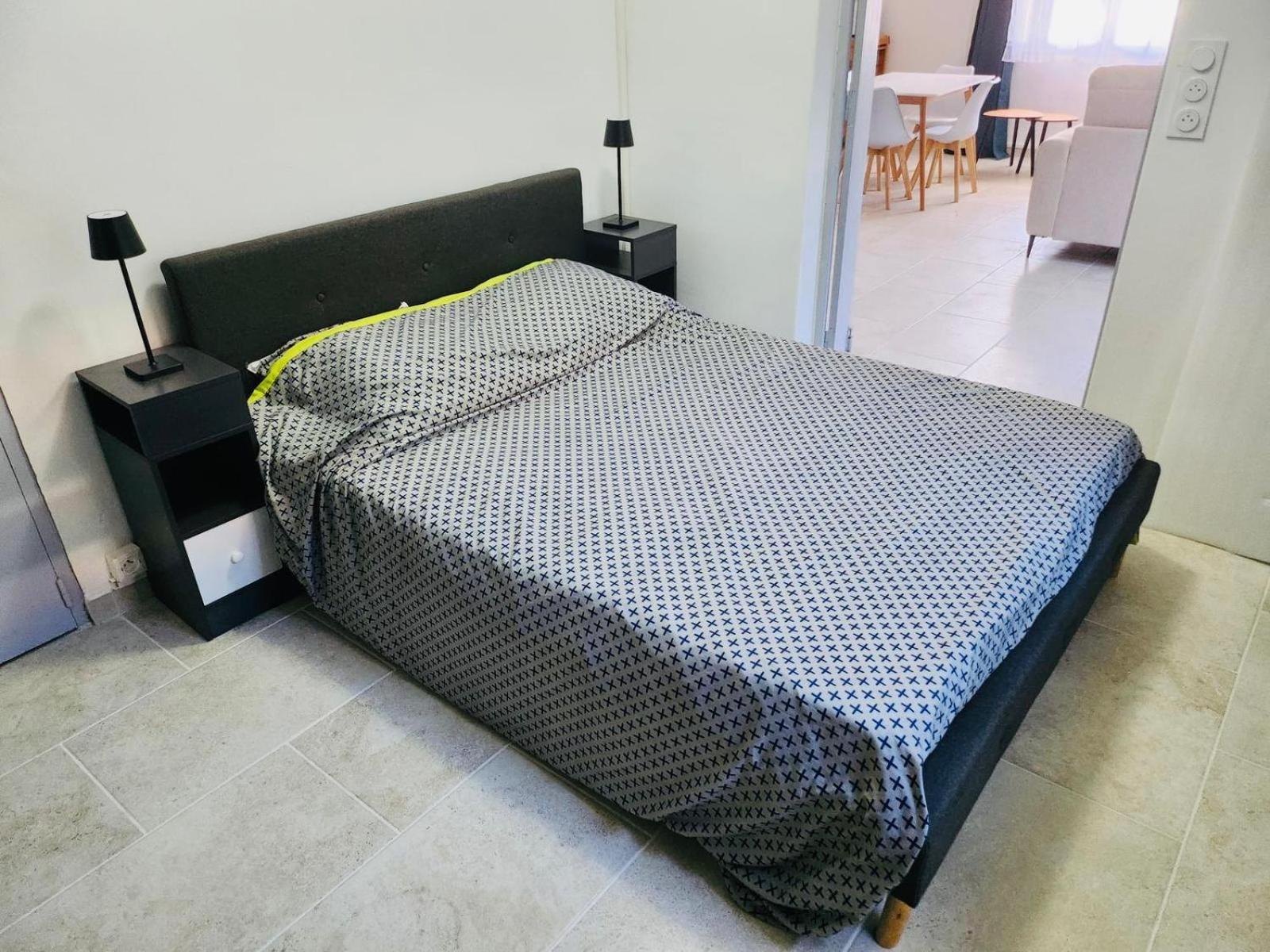 Appartement Paisible Pour 4 Personnes Montpellier Luaran gambar